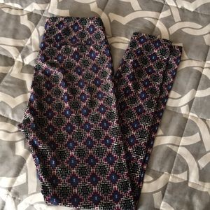 3/$10 or $5 LuLaRoe OS Super Soft Leggings